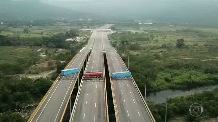O ditador da Venezuela, Nicolás Maduro bloqueou a fronteira para que não chegue ajuda humanitária.