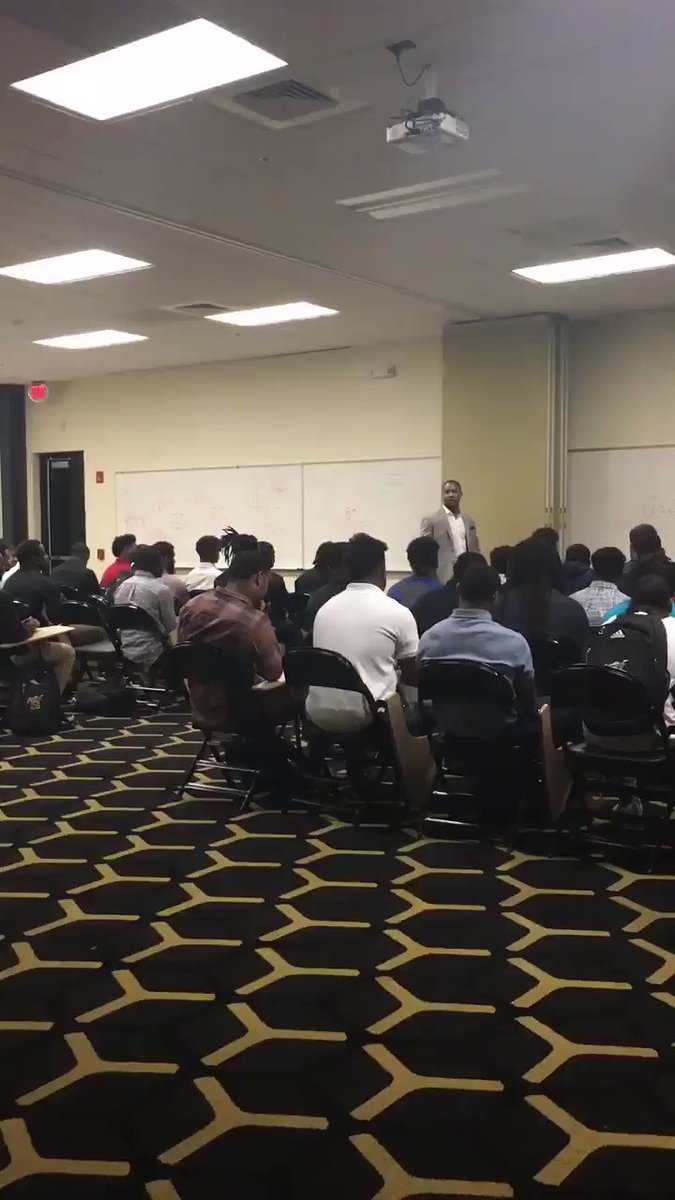 Thank you to a proud alumni @machionsanders for coming to speak to the team this morning! He’s all about #PRIDE! #STATEofMIND #MyASU