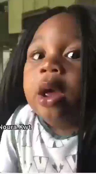 استشوروا شعرها وماعرفت نفسها 😂😂❤️