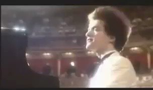 Pregunta: ¿a qué edad supiste que la música del chavo del 8 es la composición Op. 113 n.º 4 "Marcia alla turca" (Marcha turca) de Beethoven?