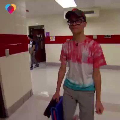 This teenage boy with a neurological disorder spent every day of his freshman year eating alone. Then, on the first day of his sophomore year, his life changed ❤️
#BeKind
I’m not crying, you’re crying.