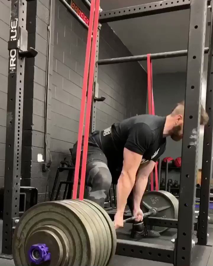 Last heavyish deadlift before the meet #2weeksout