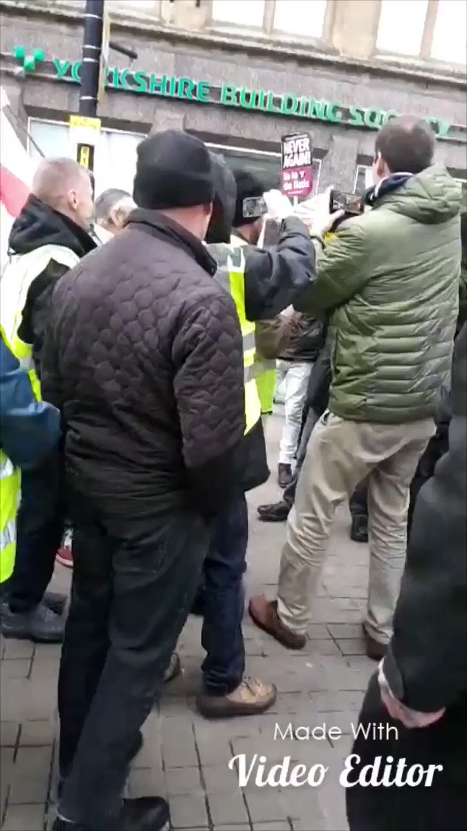 Massive respect to this #Activist who rammed the #RightWing #YellowVestUK #KunckleDtaggers in #Manchester today she shouts #FuckIt and takes direct action ✊🏼✊🏽✊✊🏾✊🏿 #AntiFa #AFA #TheReds #Squads
