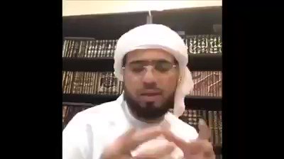 قال رسول الله ﷺ: غيرُ الدجالِ أخوَفُ على أُمَّتِي منَ الدَّجالِ ، الأئِمَّةُ المضِلُّونَ.
عن زياد بن حدير الأسدي. قال لي عمرُ بن الخطَّابِ : يا زيادُ هل تدري ما يهدِمُ دعائمَ الإسلامِ ؟ قلتُ : لا . قال : زَلَّةُ العالِمِ وجِدالُ المُنافقِ بالقرآنِ،وحكمُ الأئمَّةِ المُضلِّين.