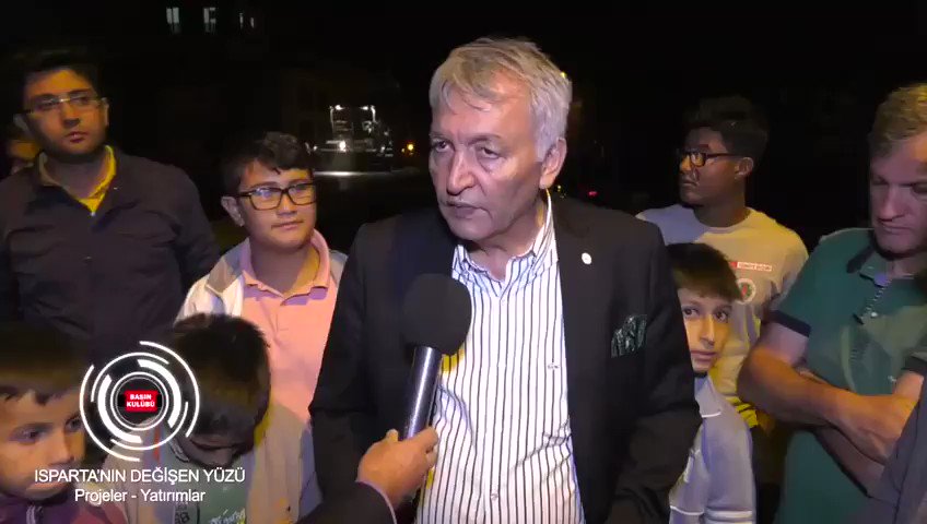 Isparta'ya kilometrelerce asfalt döktük. Geceli gündüzlü çalıştık. Şehrin her yerini dayanıklı asfaltlarla donattık. Belediyemizin asfalt çalışmaları bu akşam saat 22.00'de Basın Kulübü’nde.