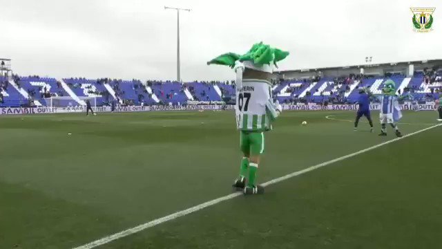 Un pepino y una palmera han necesitado 30 segundos para dar un mensaje claro de lo que tiene que ser la rivalidad en el #futbol, millones de personas no han sabido hacerlo en toda la historia de este deporte.
#LeganesRealBetis