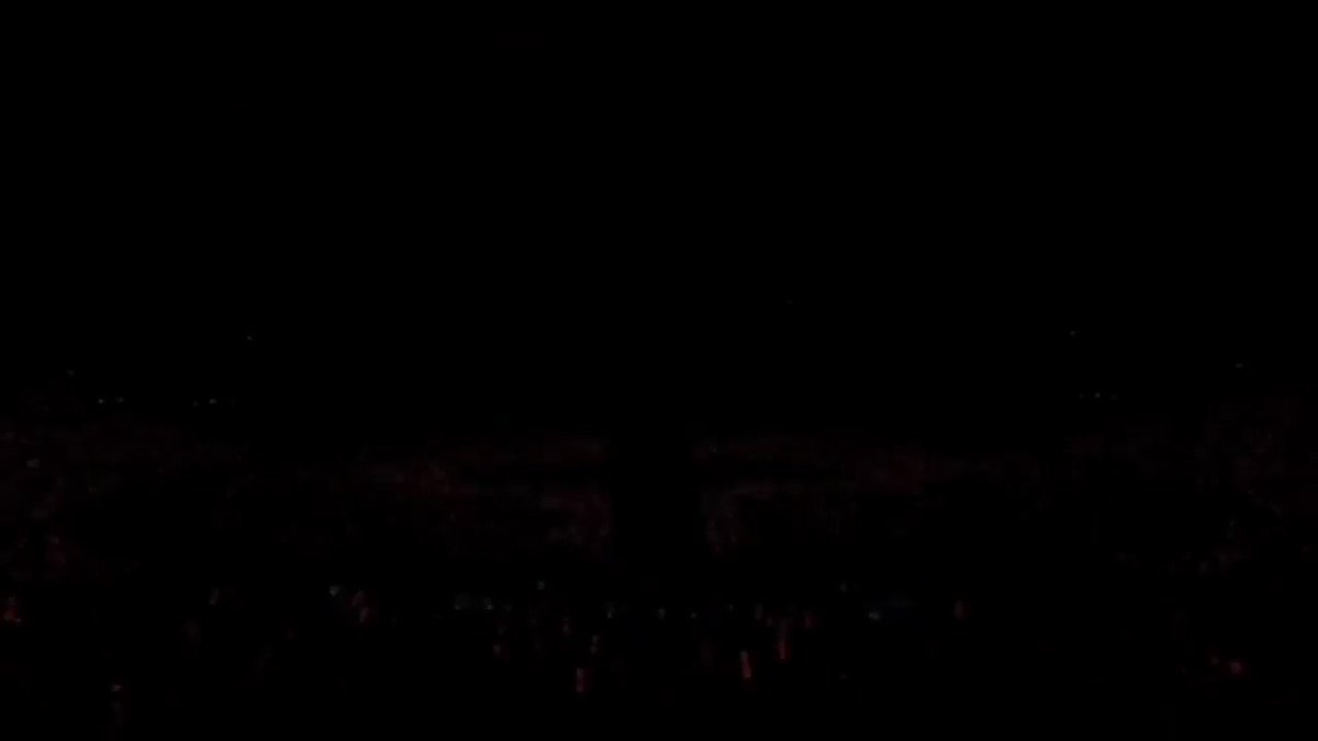 ⚡️B-DAY / iKON
"NEW KIDS:BEGIN"収録曲。
自分たちをミツバチに比喩させた歌詞に注目。
タイトルは"Birthday"の略語であり、ミツバチの誕生日を意味している。
スピーディーで強烈なビートが特徴のHIPHOP。
ライブで盛り上がる1曲。
#iKON #아이콘 #BDAY