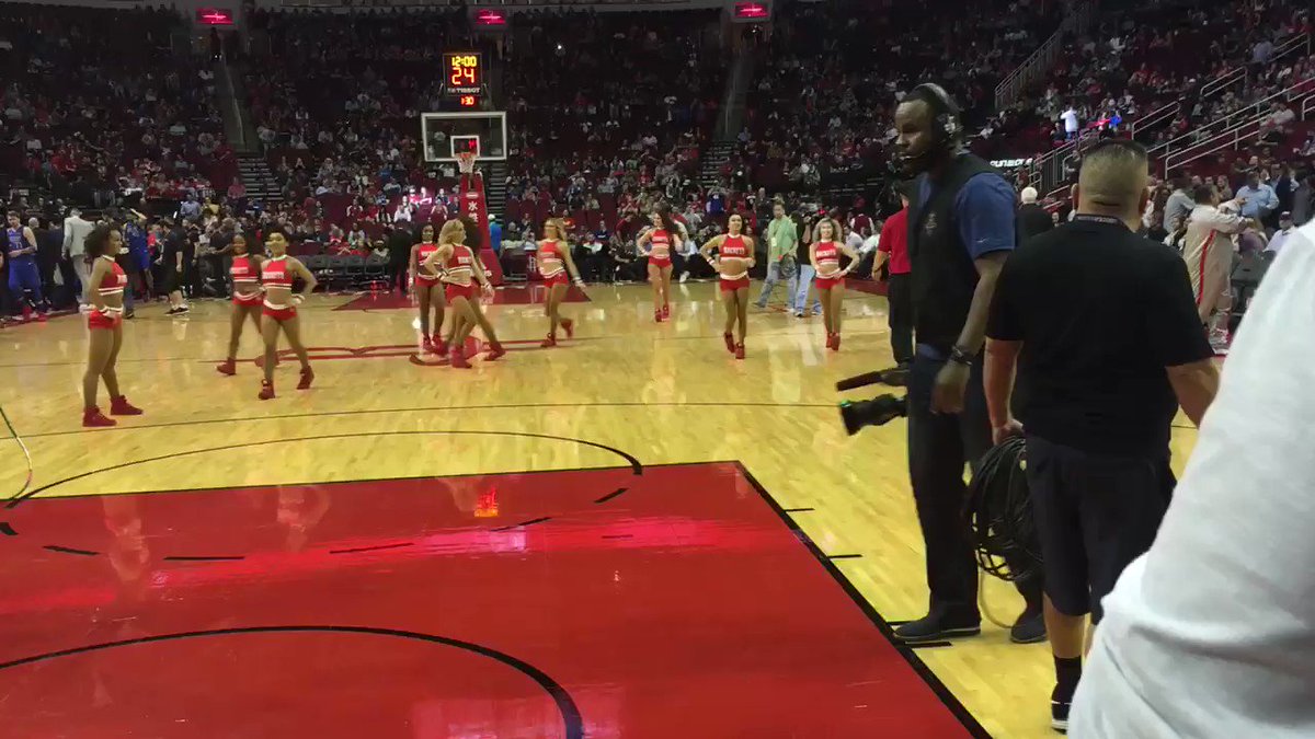 Josh Reddick (@RealJoshReddick) hits the "First Shot" for Charity before the #Rockets game