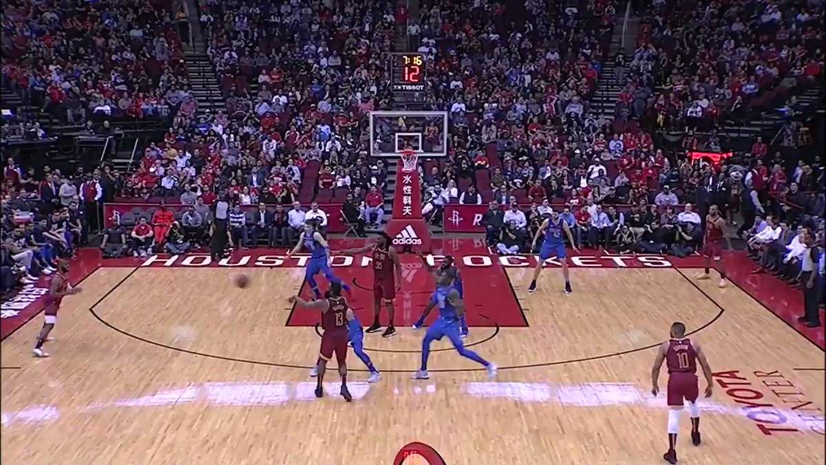 CP3️⃣ for 👌!
#Rockets 85 | Mavs 70
⏰ 2:56 Q3