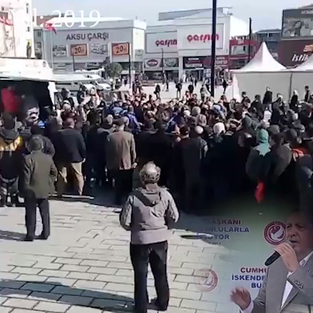 SİZİN ÜZERİNİZDE İNÖNÜ'NÜN AHI VAR...
Her seferinde geçmişle bugünü kıyaslayarak övünen Erdoğan halkı domates biber patlıcan kuyruğuna muhtaç etti.