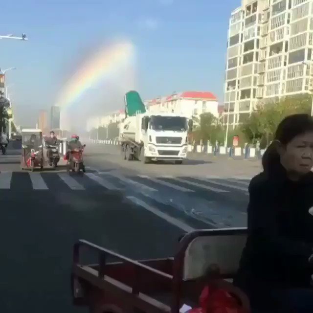職業:虹を作ること