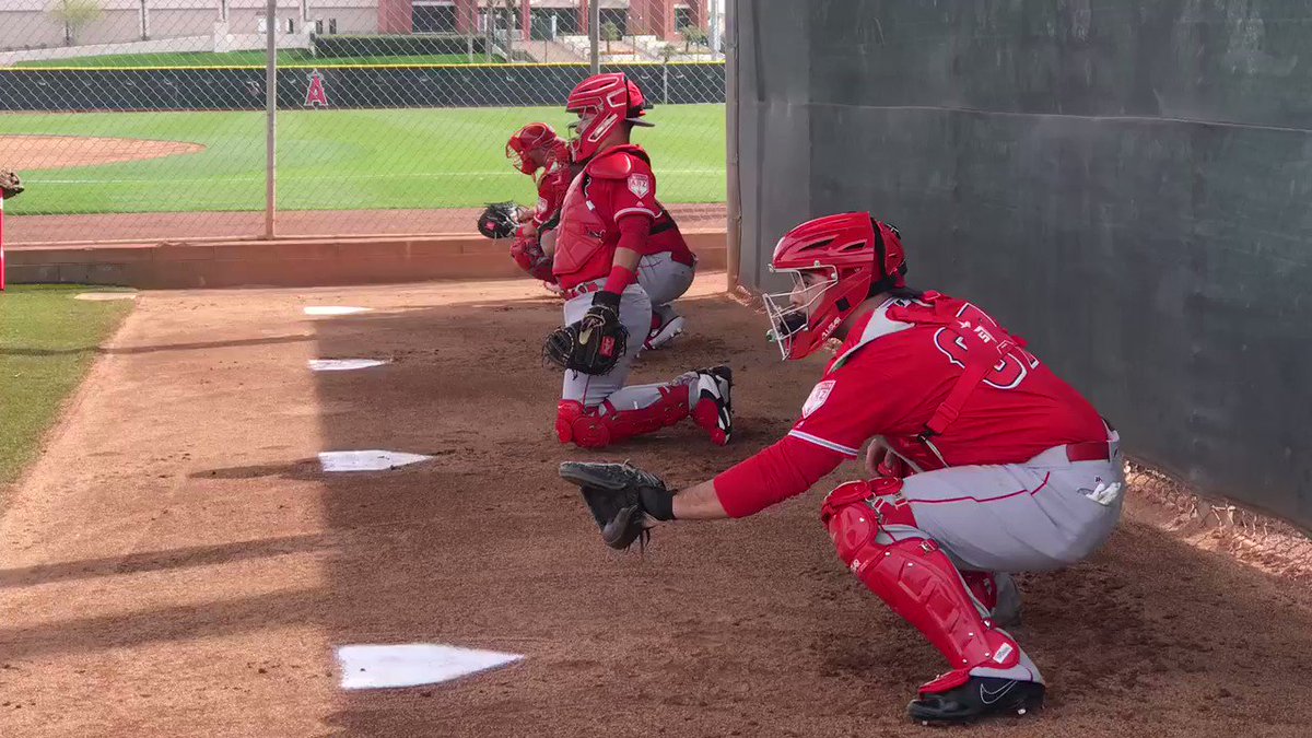 BASEBALL. IS. BACK.  #LAASpring https://t.co/7HeoYipYLn