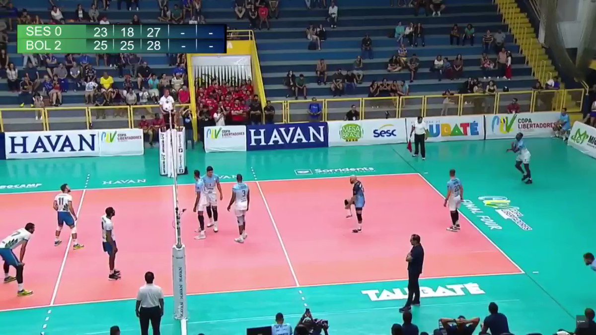 #LibertadoresVoley 🇦🇷🇧🇷 || #FINAL 🏆 || Así sellaba @BolivarVoley el triunfo 3-0 sobre @sescrjvolei para quedarse con la Copa Libertadores de Vóleibol 2019 👏📹