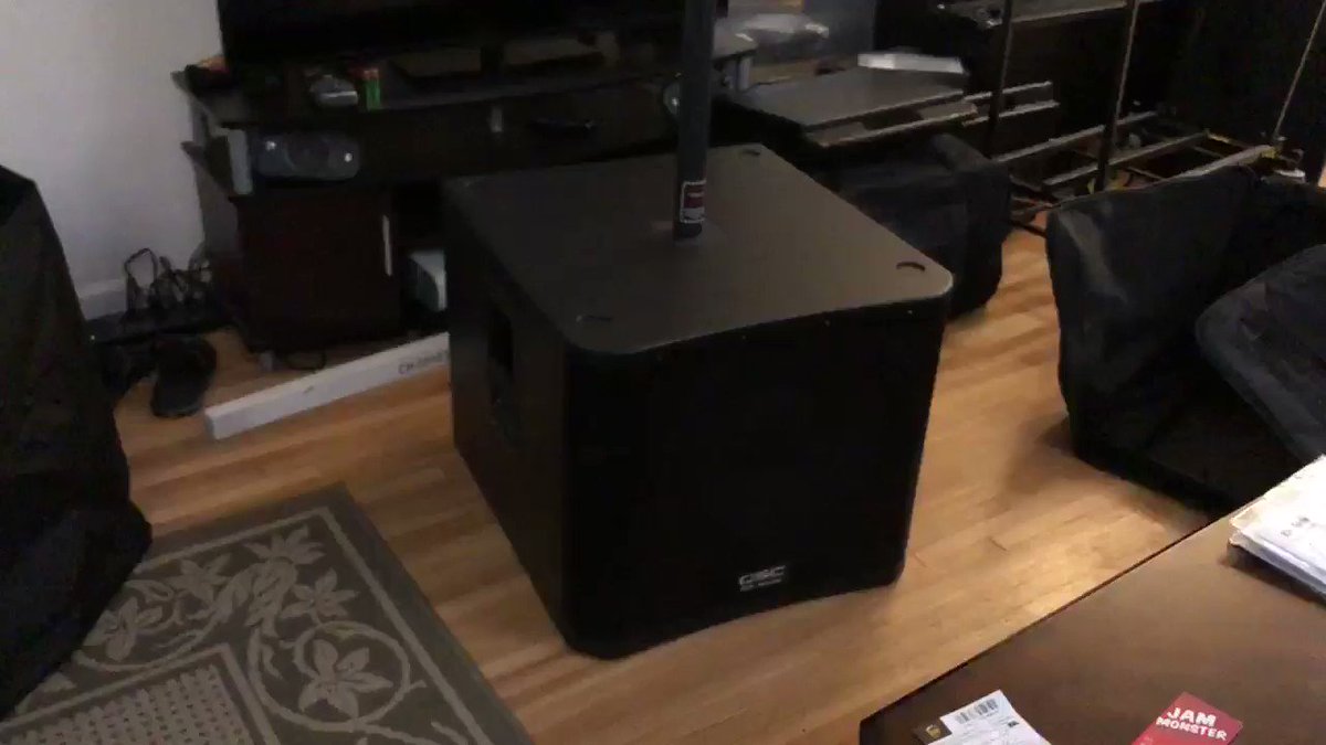 ⛽️ @GatorCases makes this really cool hydraulic “piston-driven” subwoofer pole (ID series) to help assist lifting and lowering heavy cabinets. This is a KLA12 on top of a KW181 🎶
@qsc #afinoentertainment
– http://AfinoEntertainment.com –