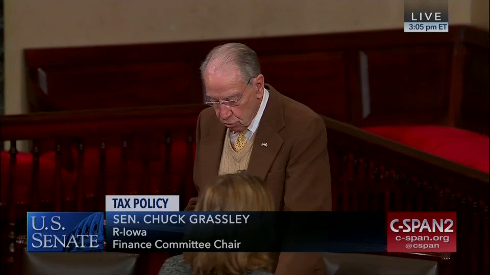 Chuck Grassley gets extremely angry & starts yelling when he's asked to yield the Senate floor in the middle of his speech.
@senatemajldr McConnell then announces that Trump plans to sign the government funding bill and declare a national emergency at the same time.