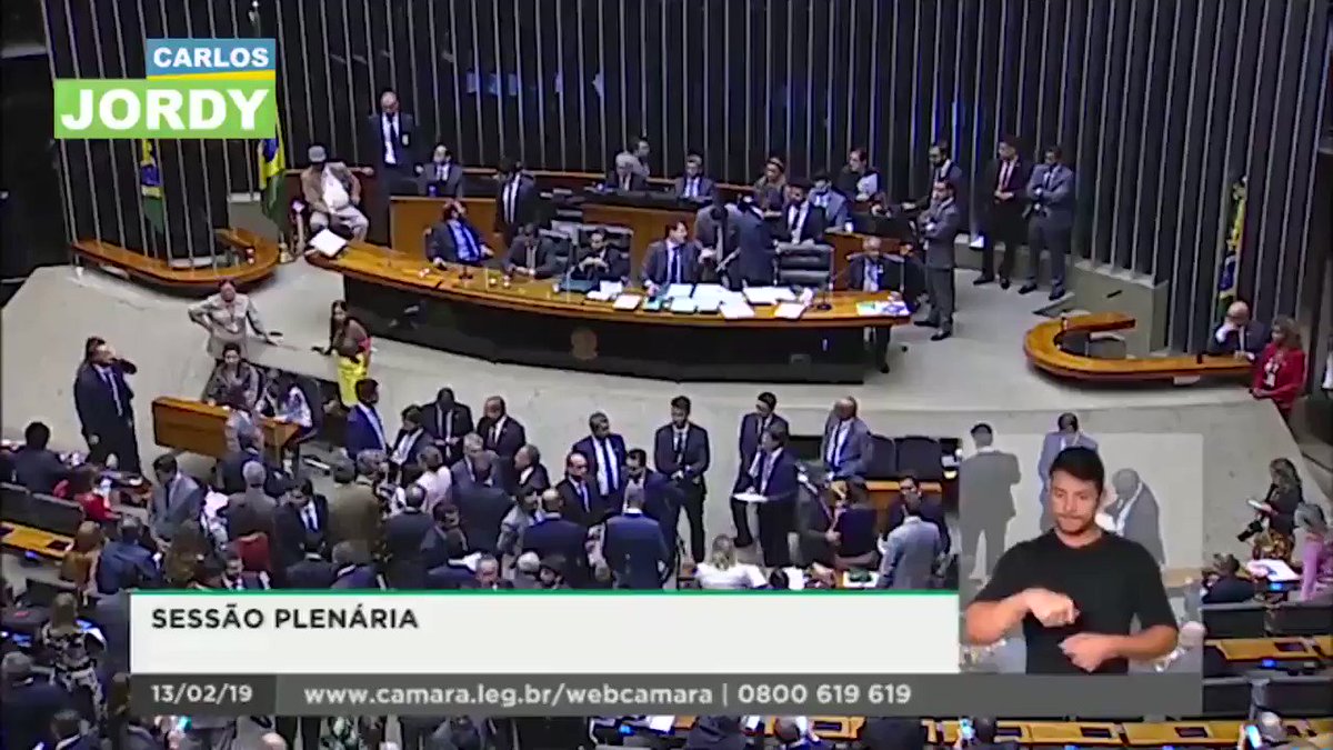 CPI do COAF? Ok, mas vamos começar do maior pro menor, e o maior, é claro, é PETISTA. Mas é óbvio que eles só querem que se investigue o Queiroz.