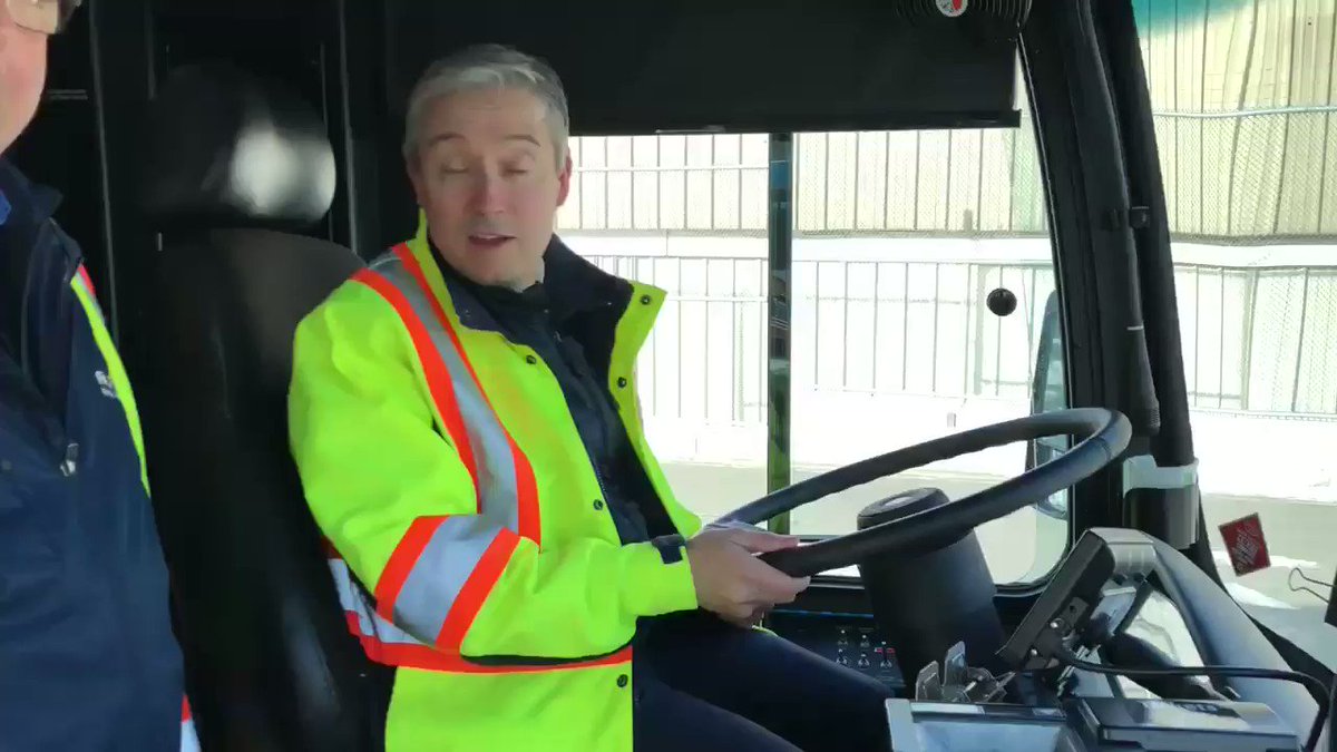 🚌@cityofkamloops buses will improve safety and provide data to improve transit services, including helping commuters track with greater accurency. This will help riders plan their trips and get from A to B easier when their bus will arrive! 🚌@BCTransit #BuildingCanada #CdnPoli