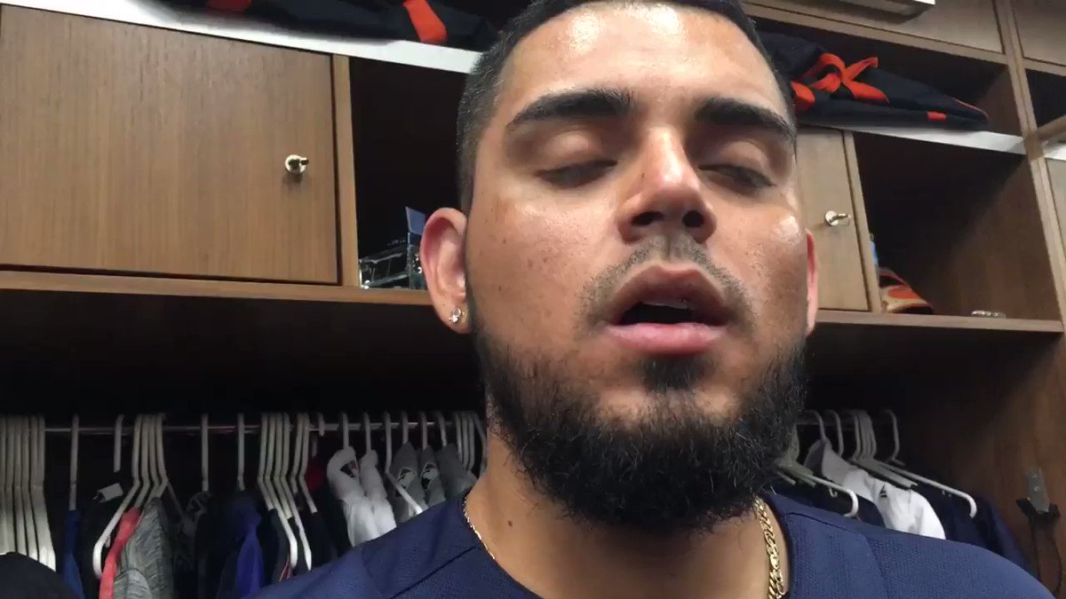 .@RobertoOsuna1 worked on using a sinker this offseason and will continue doing that during spring training. Roberto says he'll use it for the first time in 2019: "Hopefully it becomes a strong pitch for me."