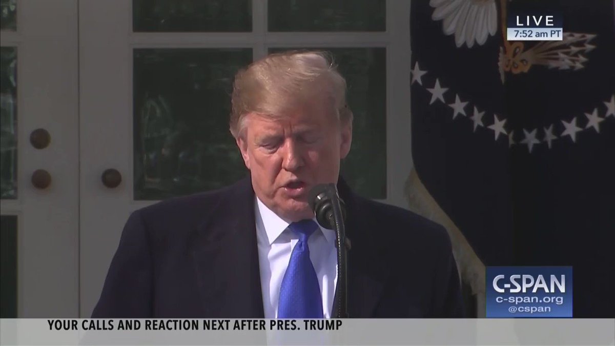 This is racist af. LISTEN to Trump mimicking China's President Xi Jinping's accent in the Rose Garden:
"We give death penalty to people that sell drugs", Trump said, imitating Xi Jinping
#FakeTrumpEmergency #fakenationalemergency #TrumpFakeEmergency