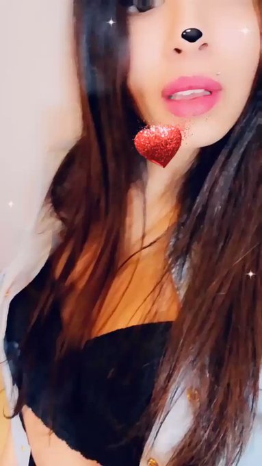 Feliz día enamorados y para los que no que se enamoren de la vida💕 #HappyValentinesDay #HappyValentinesDay2019
#SinglesAwarenessDay
#CAM4Vday
#bemyvalentine
#HappyFriday🍻