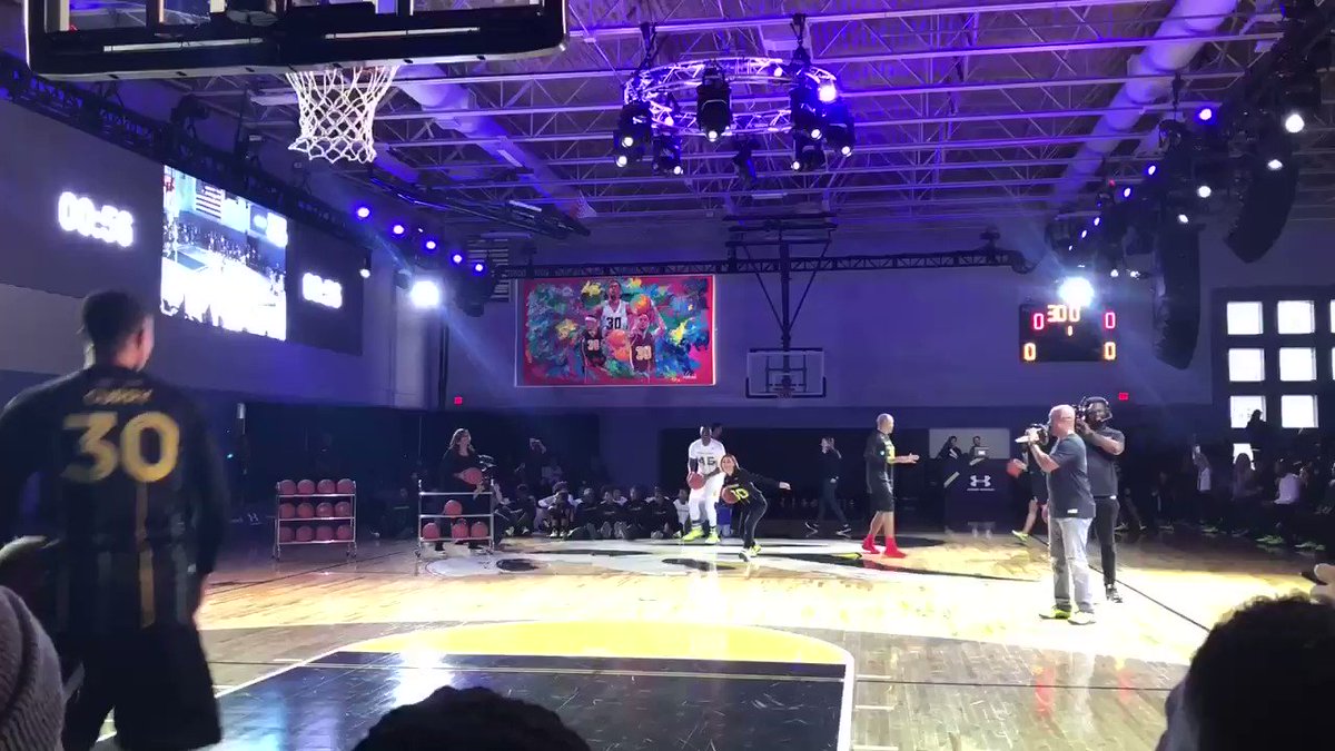 Stephen Curry’s mom taught him how to shoot
(Via @MarcJSpearsESPN)