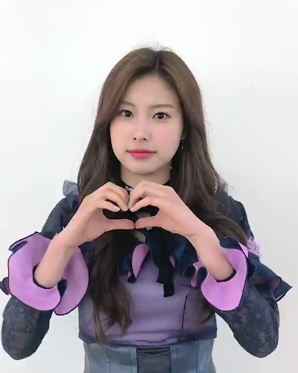 위즈원에게 좋아한다고 말해 볼까요? 😊💓
#好きと言わせたい #Suki_to_Iwasetai
#혜원 #ヘウォン
#IZONE #아이즈원 #アイズワン