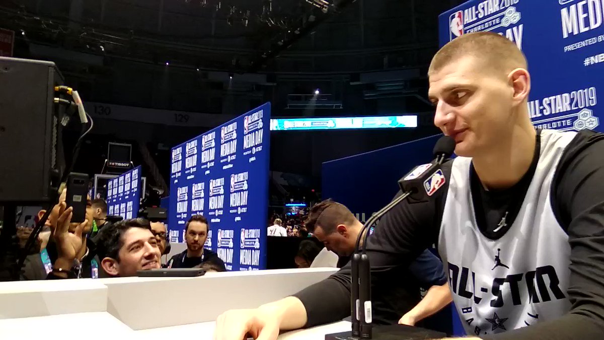 Jokic sobre qué jugador querría ser ahora mismo: "Sin duda sería Juancho Hernangómez (@juanchohg14) porque está en Mexico".