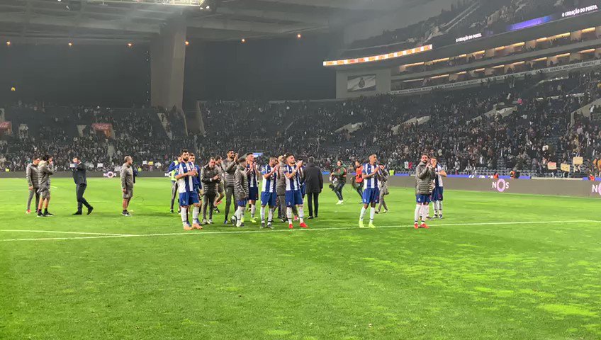 🔵⚪Só para te ver ganhar...
#FCPorto #FCPVFC