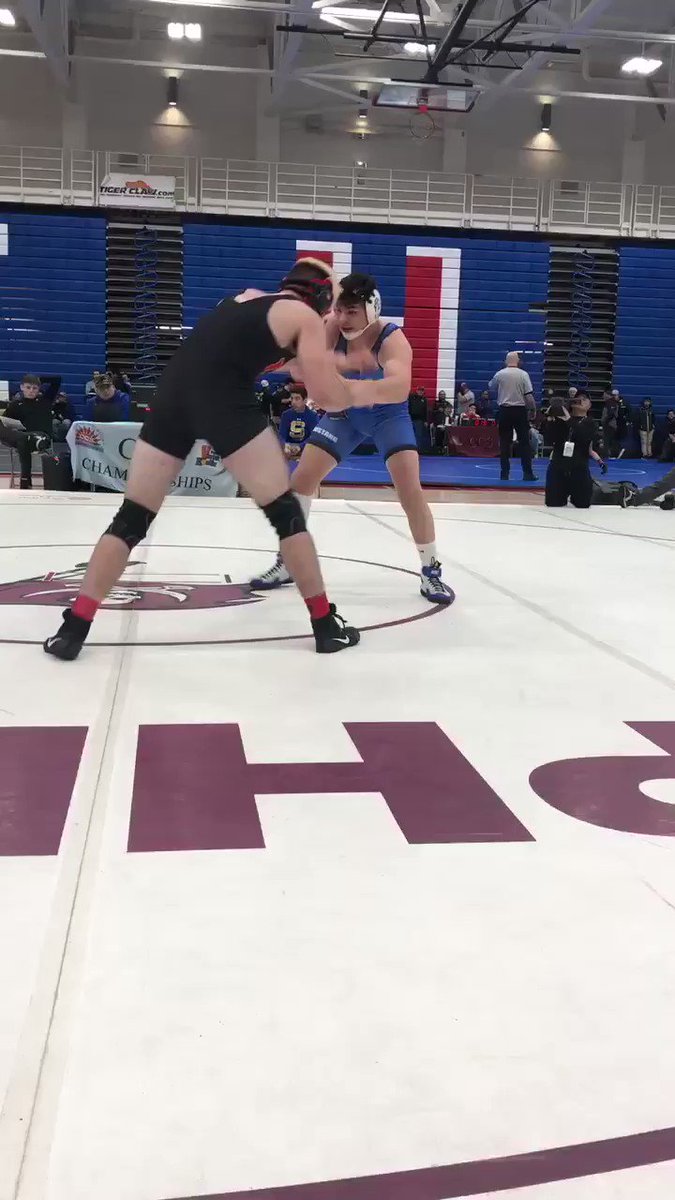 .@FloWrestling 😳 @RyanElijahReyes with the filth
