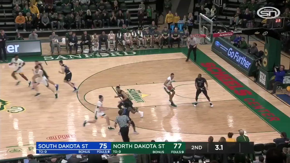 Rivalry matchup on the line... How about a half-court BUZZER-BEATER?! 🚨 @GoJacksMBB