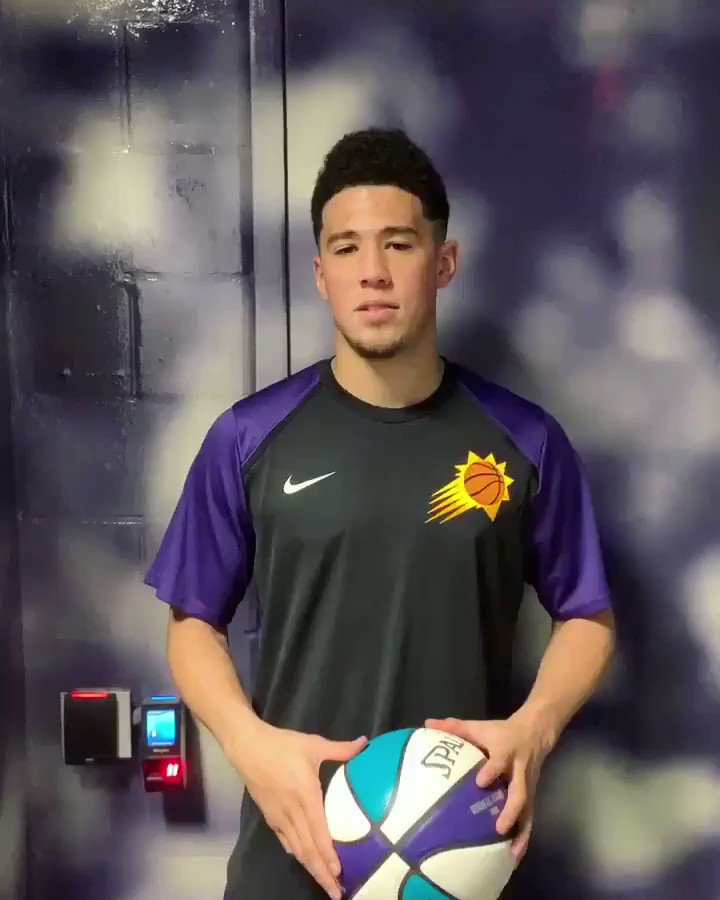 FOR YOU, FAM! ✊
@devinbook || #MtnDew3PT