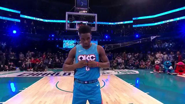 No idea how they didn't just call the dunk contest after this @hamidoudiallo