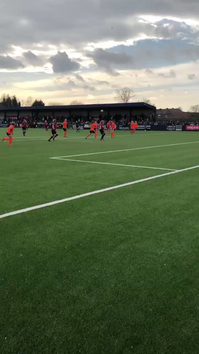 32’ Goal!! @mollie_green97 doubles the lead after great work on the left by Arnot, 2-0. #MUWomen