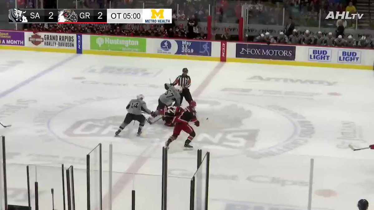Comeback complete for @griffinshockey!
Two goals in the last two minutes of play capped off with this beauty from @DetroitRedWings prospect Filip Zadina for the OT game-winner.