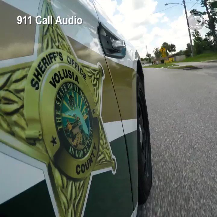 This is absolutely terrifying. A woman escapes her home while her kids are held hostage.
Don't miss an all new episode of #BodyCam TONIGHT at 8p ET on @Discovery and on the Discovery Go App.