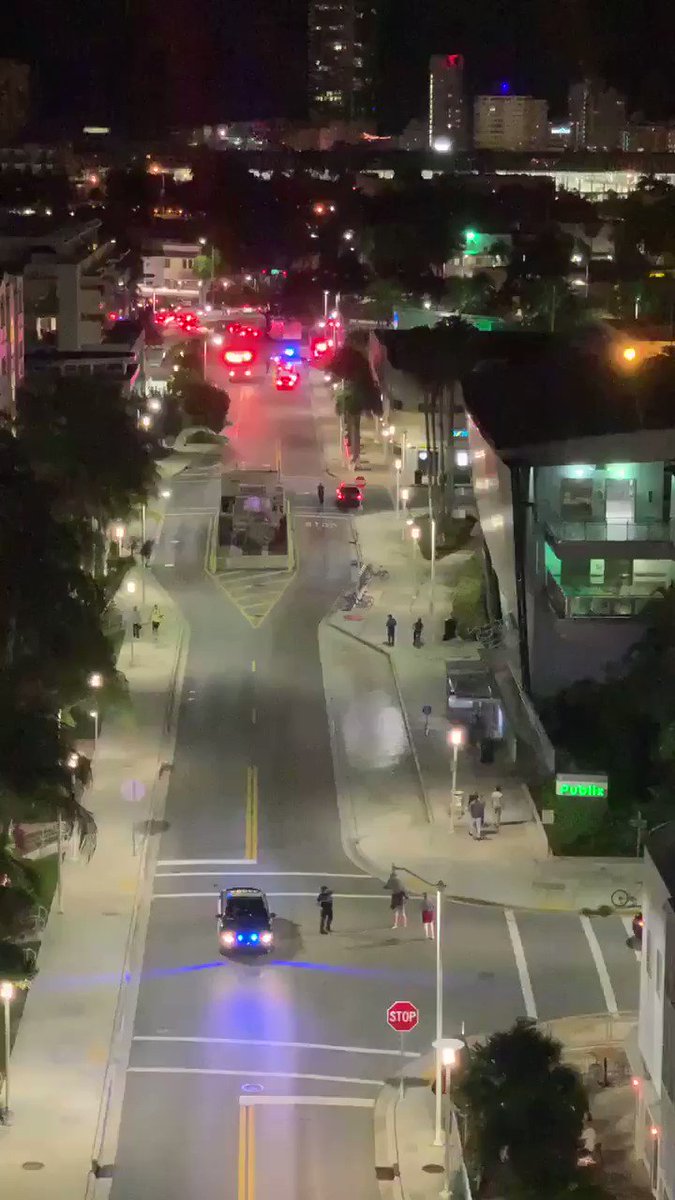 . @MiamiBeachPD is asking locals and visitors to avoid the area surrounding Alton Rd near Dade Blvd. Police searching for wanted fugitive considered armed and dangerous. @nbc6 #MiamiBeach