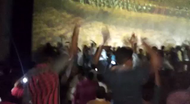 The celebration that Dindigul never witnessed!
#Mersal திருவிழா celebrated yesterday at Ganesh Theatre!