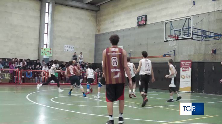 🎥🏀📚🏆
#Save #ReyerSchoolCup al giro di boa: il servizio del @TgrVeneto con le immagini delle tappe Ducale Padova 2, Pam Panorama Mestre 1 e Volksbank San Donà.
Servizio di Barnaba Ungaro.
🔎➡️ http://schoolcup.reyer.it/