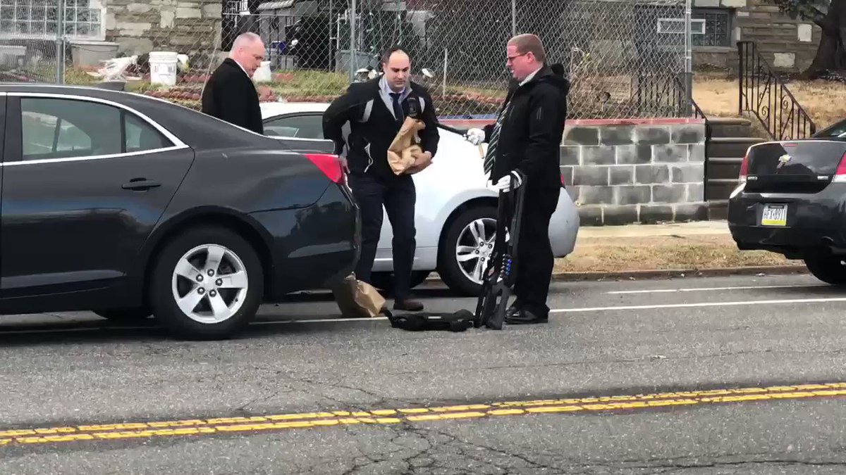 HAPPENING NOW: @PhillyPolice remove firearms from Rhawnhurst home where girl, 14, was shot in the face earlier Monday. The homeowner tells @CBSPhilly his grandson, 12, accidentally shot the girl; he couldnât explain how the gun got into the youthâs hands.