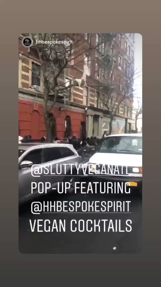 500 deep! Itβs safe to say New York City needs a Slutty Vegan! ππ½ππ½πππ
.
.
#sluttyveganatl #sluttyvegan