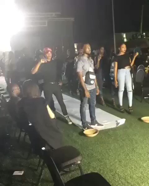 We were life at the @giant_model_o model exhibition night . turned out to more fun than excepted.
.
.
#modelswanted #isis #models #giantschnauzer #fashionweek #fashionnova #fashionblogger #walks #steps #inecnigeria #election2020 #bbnaija #alexunusual #tob #kupedance #capsler
