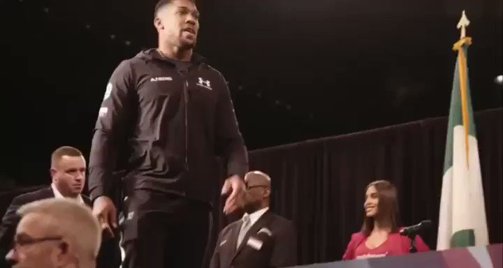 Ohhhhhhhhh he mad mad 😂
Buy 🎫 http://go.msg.com/JoshuaMiller