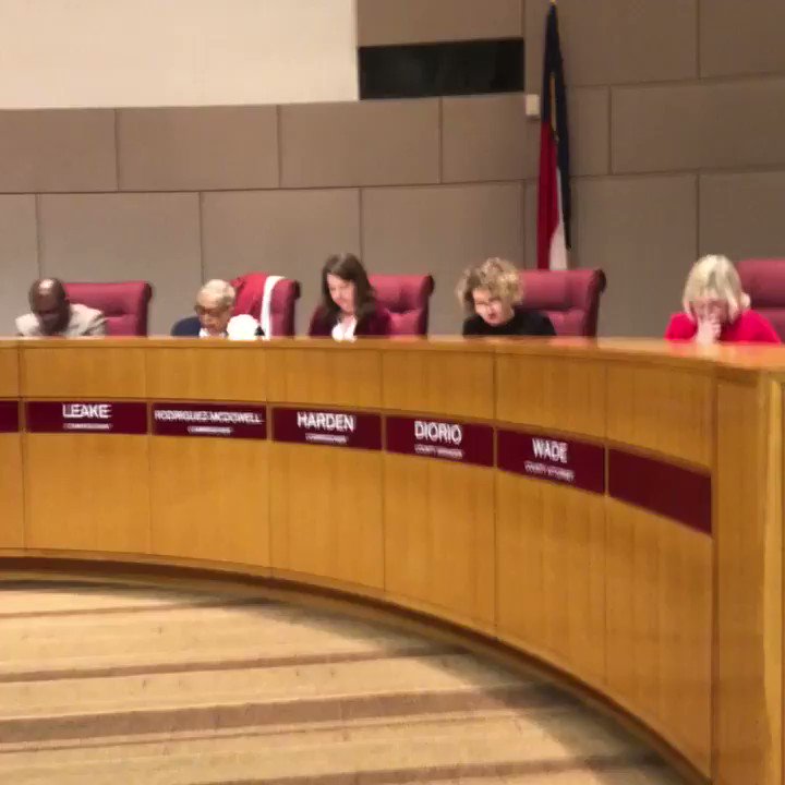 JUST IN: Mecklenburg Co commission passes a resolution supporting Sheriff Garry Mcfadden and his refusal to target immigrant communities with ICE raids @wcnc