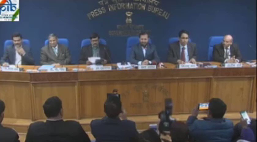हर क्लास रुम में डिजिटल एवं इंटरेक्टिव बोर्ड हो, यह कल्पना ऑपरेशन डिजिटल बोर्ड कार्यक्रम की है और यह कार्यक्रम हम इस वर्ष से लागू कर रहें है: केंद्रीय मंत्री @PrakashJavdekar
@HRDMinistry