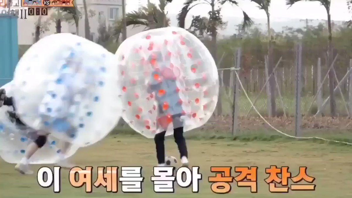 ไม่มีคำว่าน้องในการแข่งขัน แบคฮยอนชนจนคยองซูลอยไปเลย ไอ้บ้าเอ๊ย 55555555555 @weareoneEXO #EXO #EXOLadder2_TH