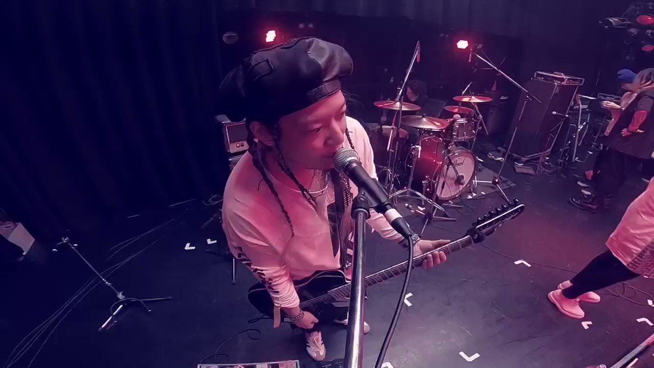 I am IRON MAN XDXDXD

Happy Birthday Tony Iommi.        