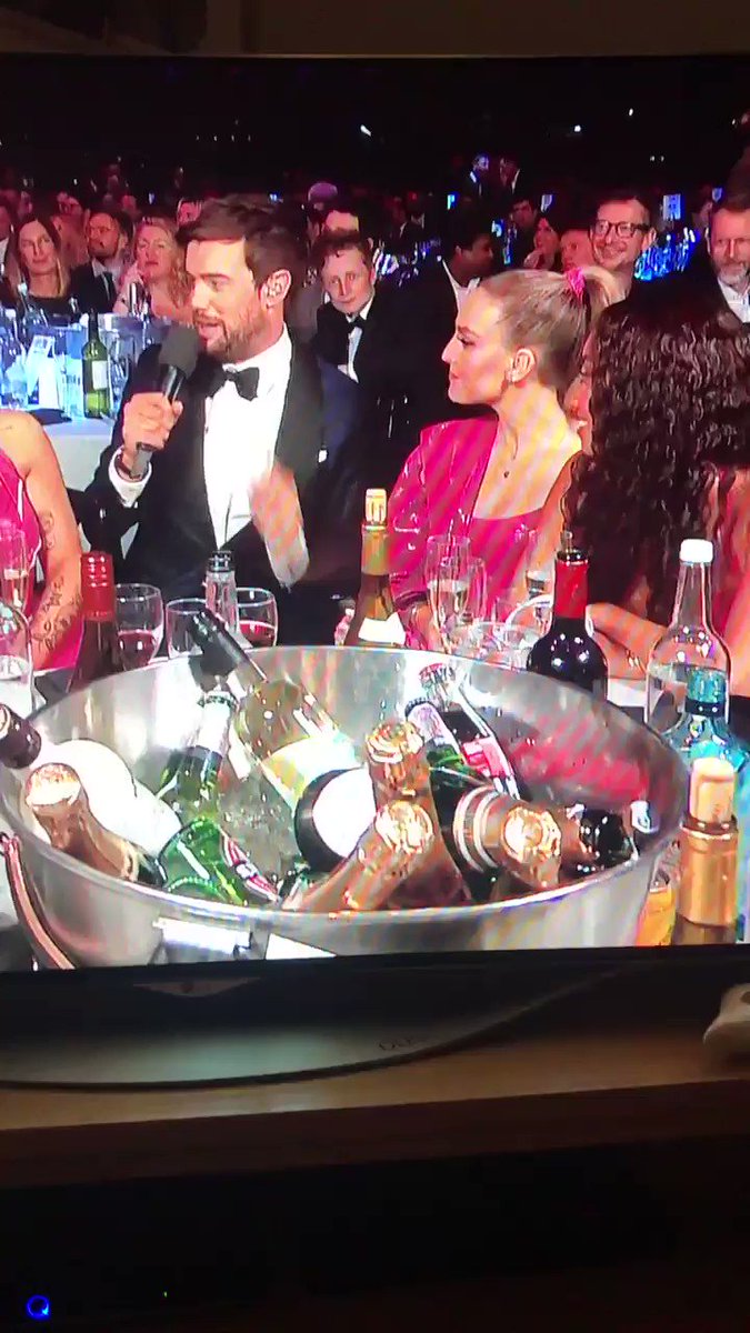 Jack Whitehall not holding back.. Clearly the Gooners don’t stick together🤣🤣🤣