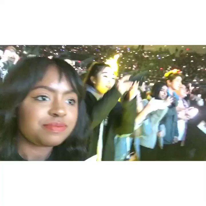 One of my goals for 2019 was to see Red Velvet live in concert. This is me sitting front row at a Red Velvet concert last night.