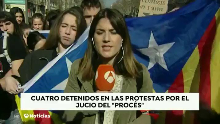 🔴 Los manifestantes boicotean una conexión informativa e impiden informar a nuestra compañera de Antena 3 Noticias (@A3Catalunya) @blancabasiano. Así ha sido el momento http://atres.red/rqoqg320