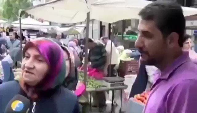 Elazığlı teyzemiz meseleyi özetlemiş.
"Bir kilo domates için vatanımızı satmayız"